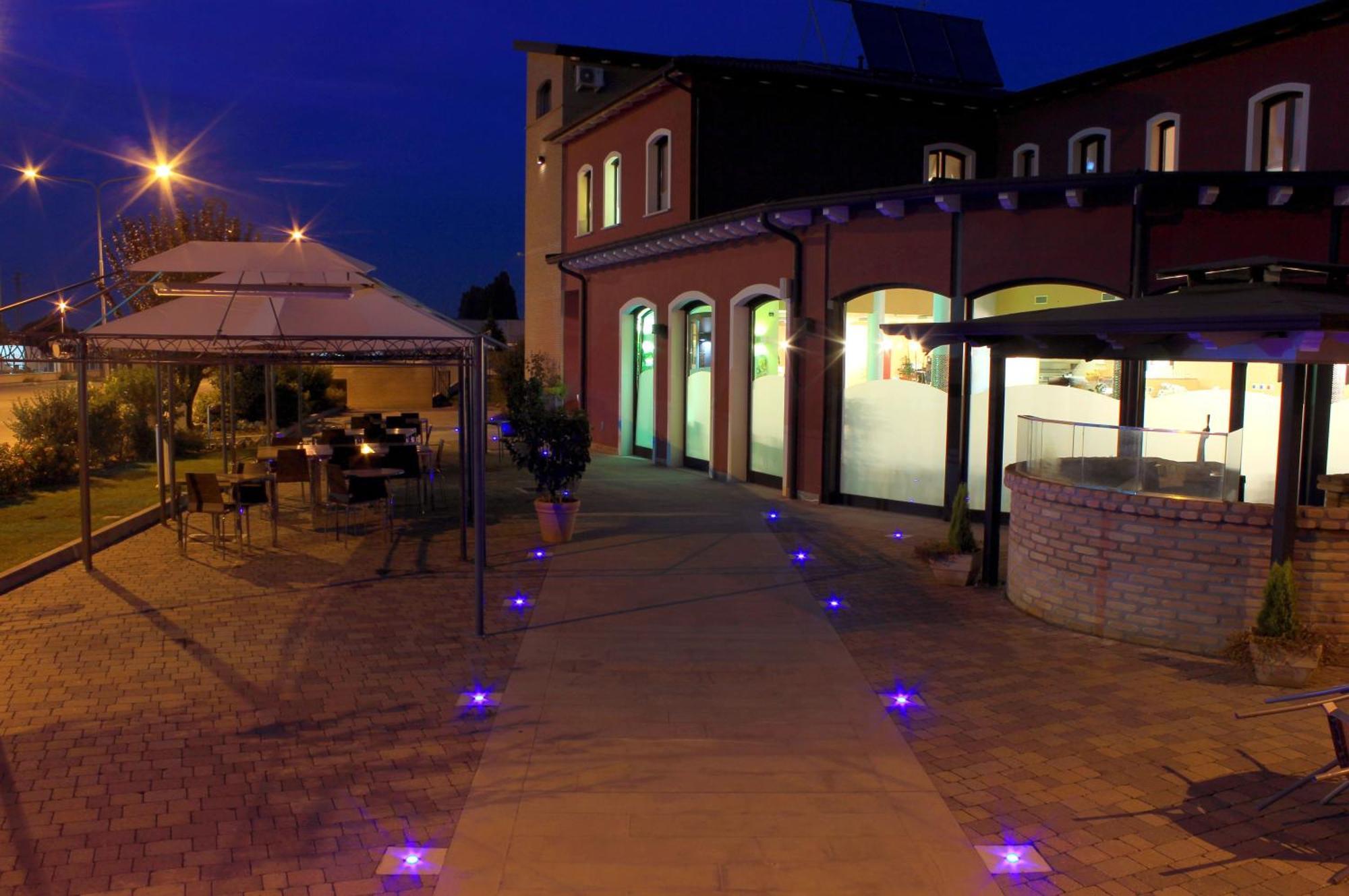 Albergo Delle Industrie Casalmaggiore Kültér fotó